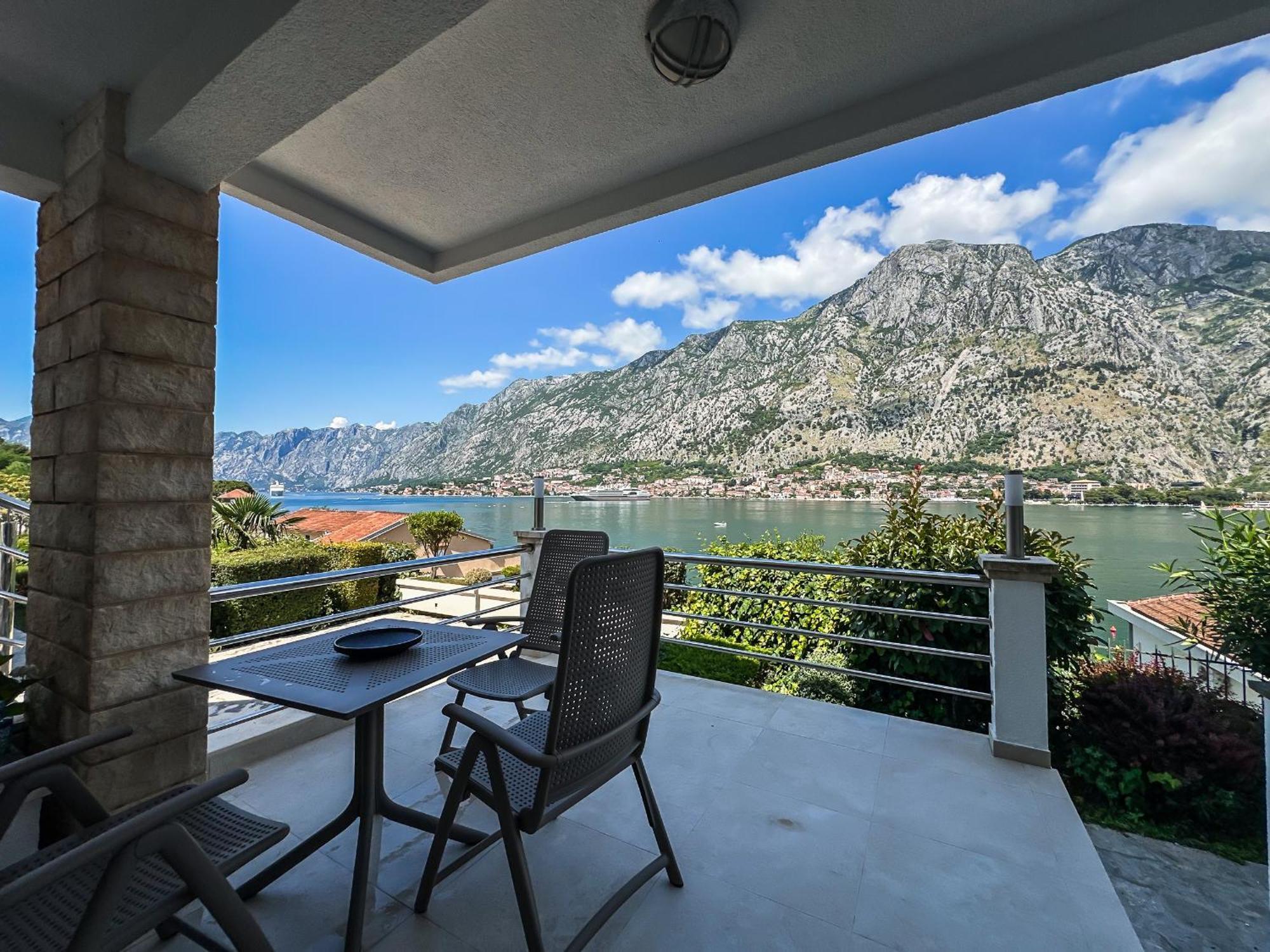 Chillout Apartment In Kotor Bay Εξωτερικό φωτογραφία